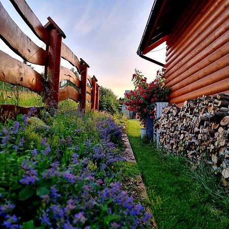 Ferienwohnung Przyjazna Chatka Tarnawa Dolna  Exterior foto